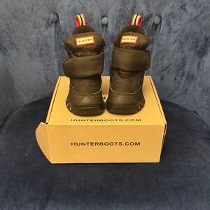 Hunter Black Puffer Boots